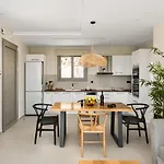Paleo Villa *
