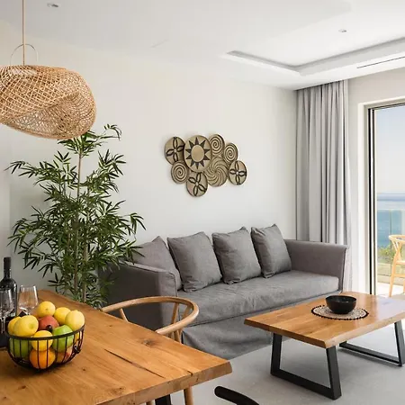 וילה Paleo Lákones